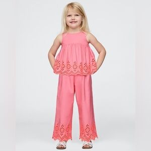 NWT GAP Coral Frost Pink Eyelet Poplin 2- Piece Size 2 Years